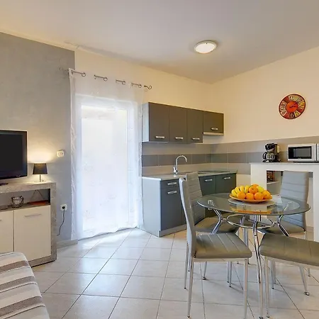 Holiday home Helles Mit Wlan Und Tollem Balkon